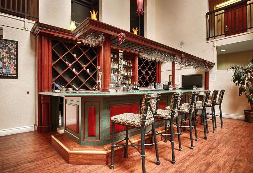 בית מלון כפרי Best Western Plus Villa Del Lago Inn Patterson