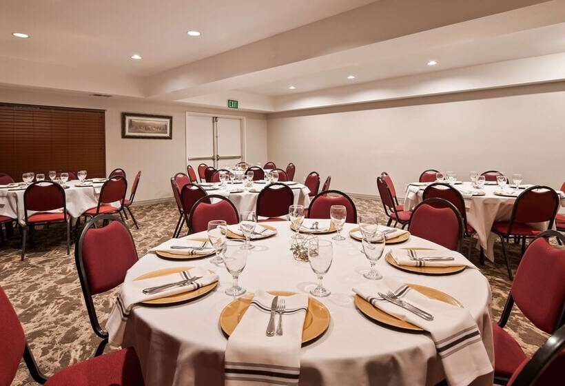 בית מלון כפרי Best Western Plus Villa Del Lago Inn Patterson