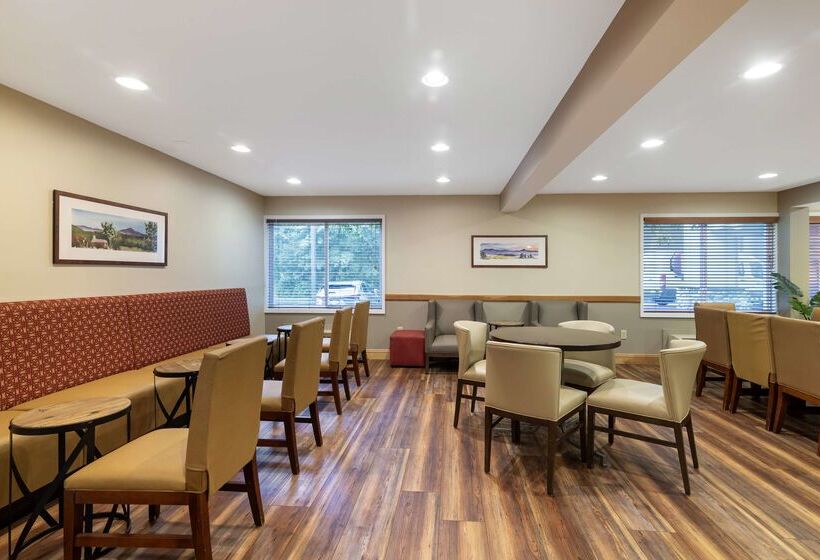 فندق Best Western Plus Windjammer Inn & Conference Center