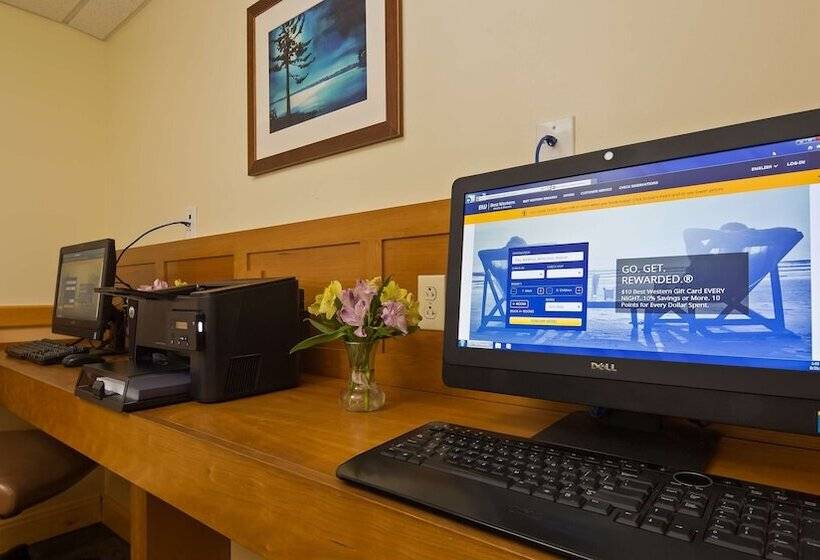 فندق Best Western Plus Windjammer Inn & Conference Center