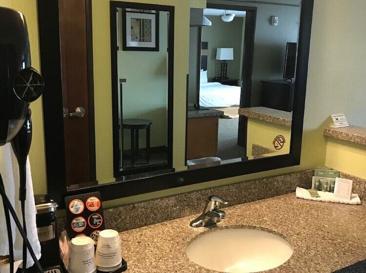 فندق Best Western Rama Inn