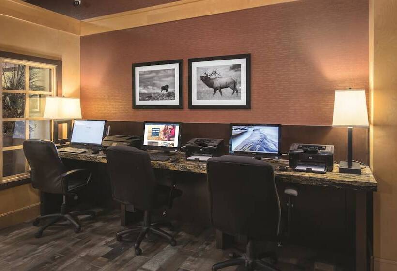 בית מלון כפרי Best Western Ramkota