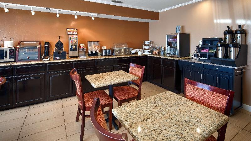 酒店 Best Western Snyder Inn