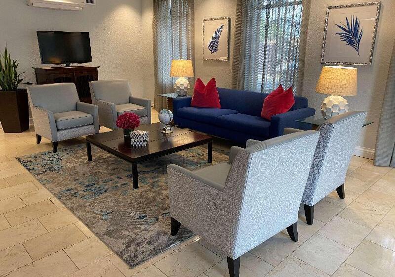 فندق Best Western Tampa