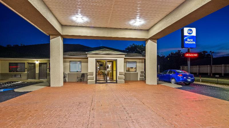 בית מלון כפרי Best Western Timberridge Inn