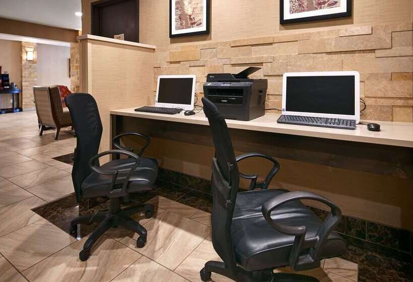 فندق Best Western Woodland Inn