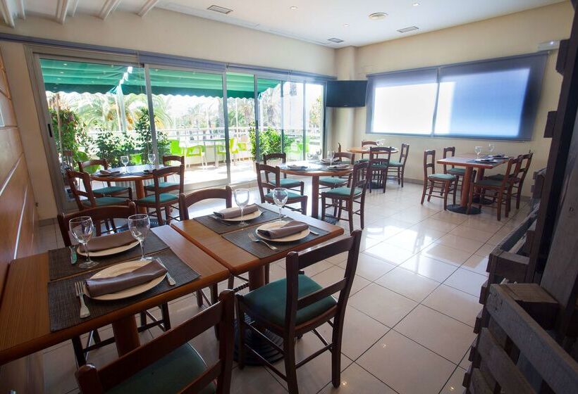 호텔 Travelodge Alicante Puerto