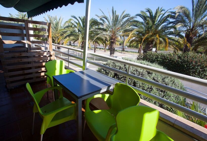 호텔 Travelodge Alicante Puerto