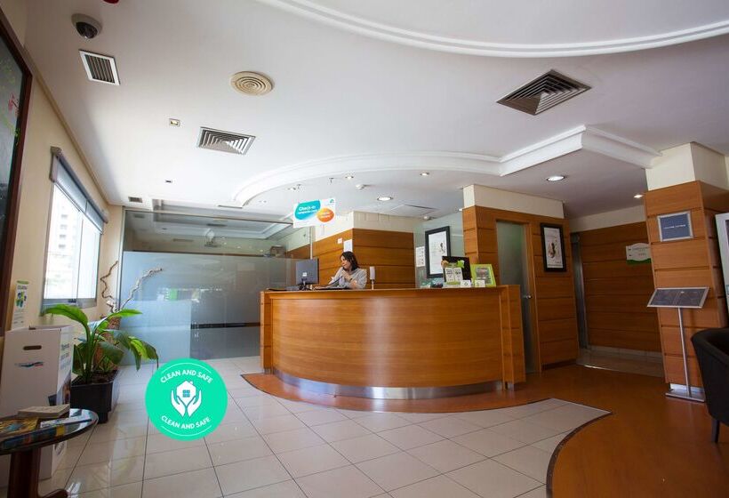 호텔 Travelodge Alicante Puerto