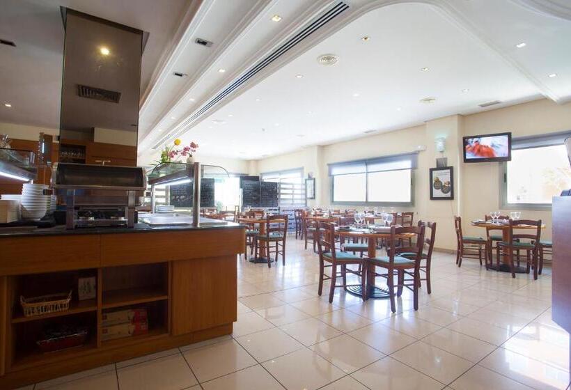 호텔 Travelodge Alicante Puerto