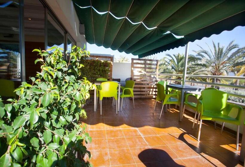 호텔 Travelodge Alicante Puerto