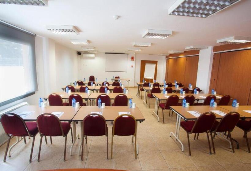 호텔 Travelodge Alicante Puerto