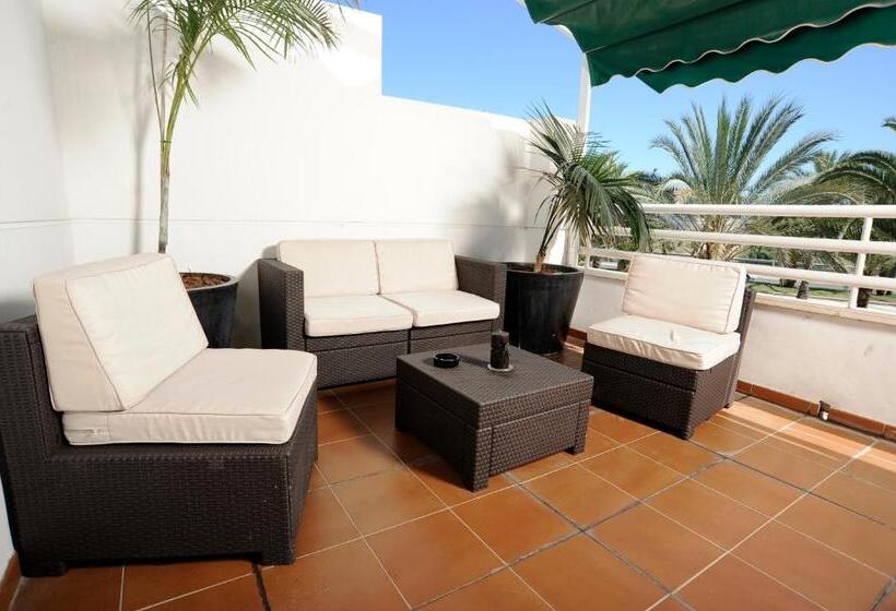 호텔 Travelodge Alicante Puerto