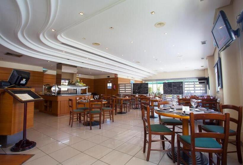 호텔 Travelodge Alicante Puerto