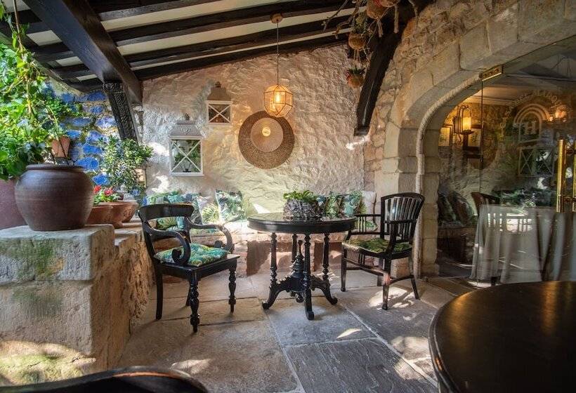 هتل Casa Del Marques