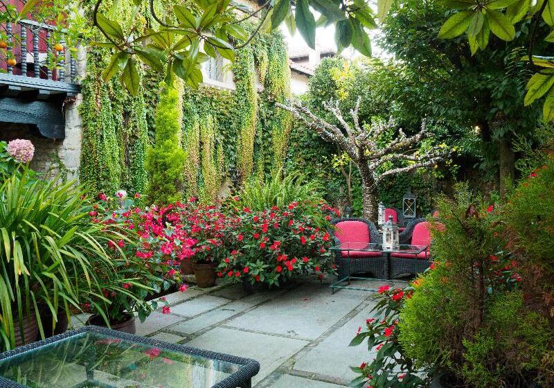 هتل Casa Del Marques