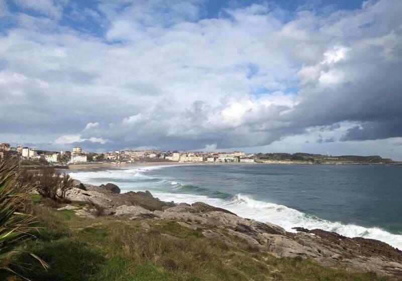 Отель Puerta Santander