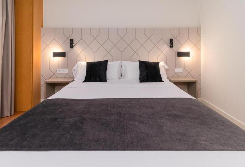 Отель Puerta Santander