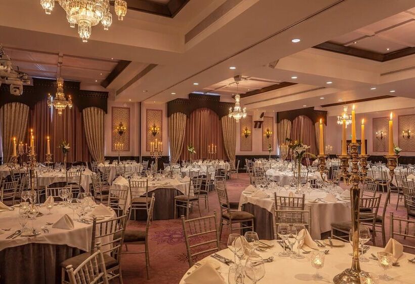 בית מלון כפרי Clontarf Castle