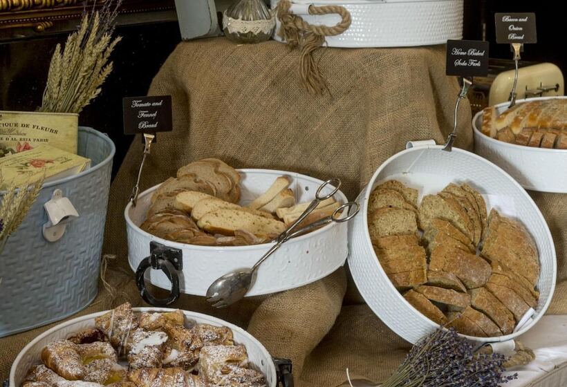 בית מלון כפרי Clontarf Castle