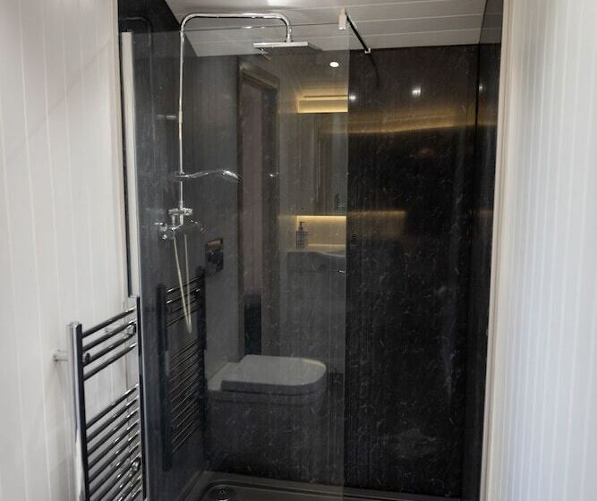 فندق Coltsfoot Country Retreat