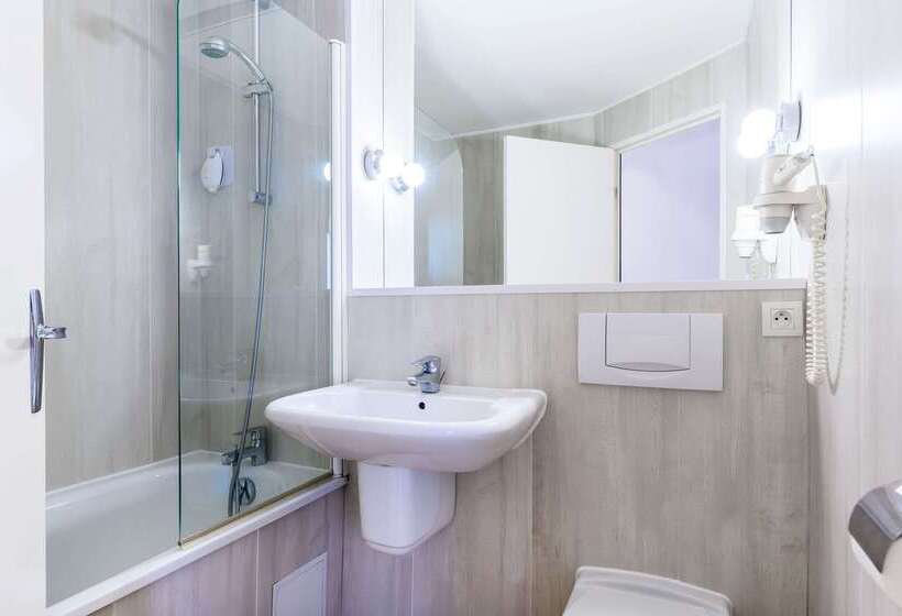 Comfort Hotel Evreux