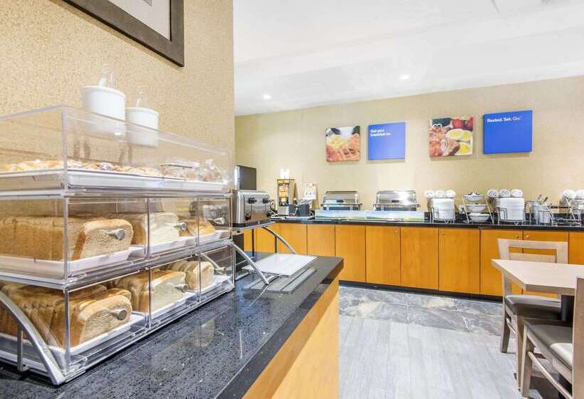 فندق Comfort Inn & Suites