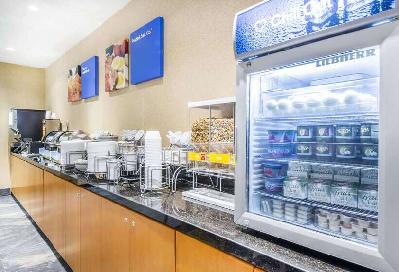 فندق Comfort Inn & Suites