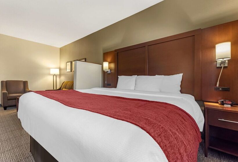 فندق Comfort Inn & Suites Streetsboro  Kent