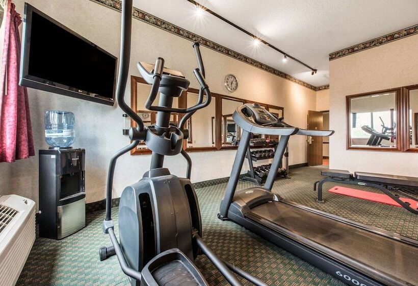 فندق Comfort Inn & Suites Streetsboro  Kent