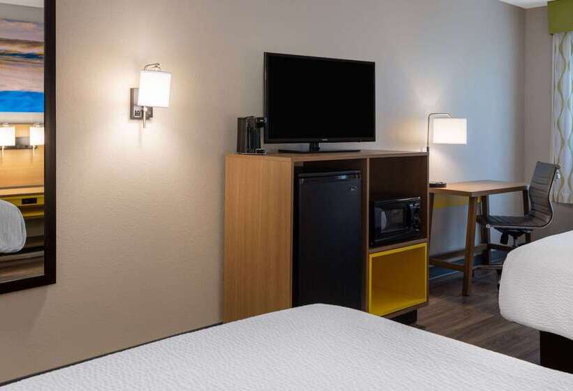 فندق Days Inn By Wyndham Louisburg