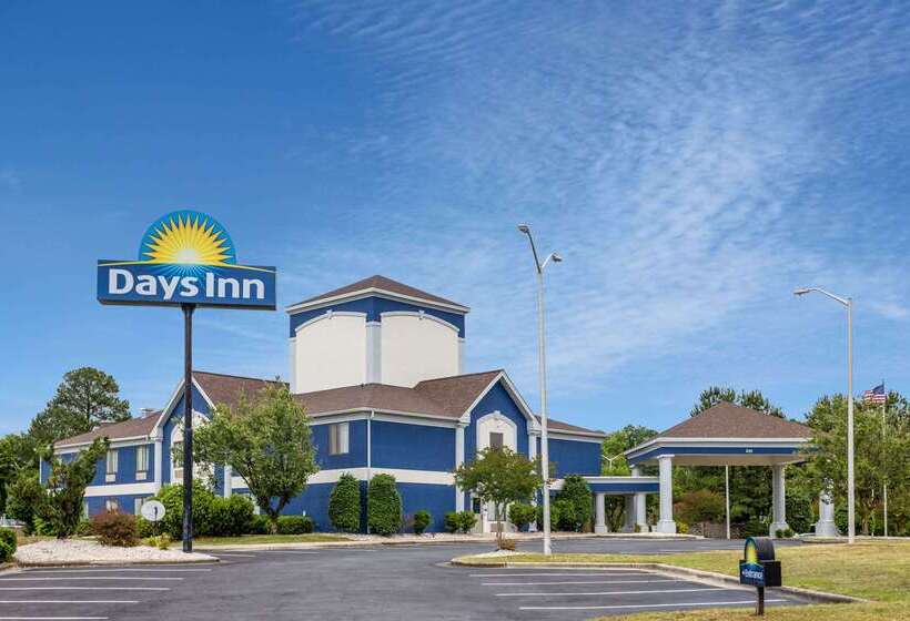 فندق Days Inn By Wyndham Louisburg