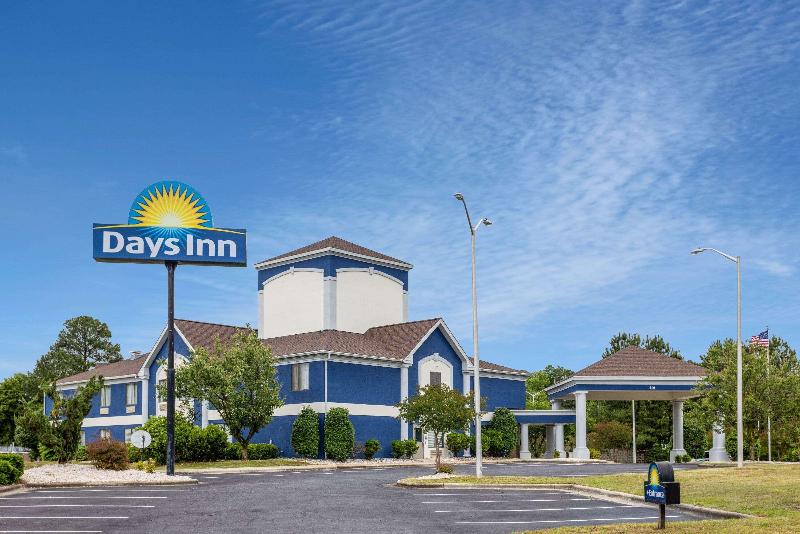 فندق Days Inn By Wyndham Louisburg