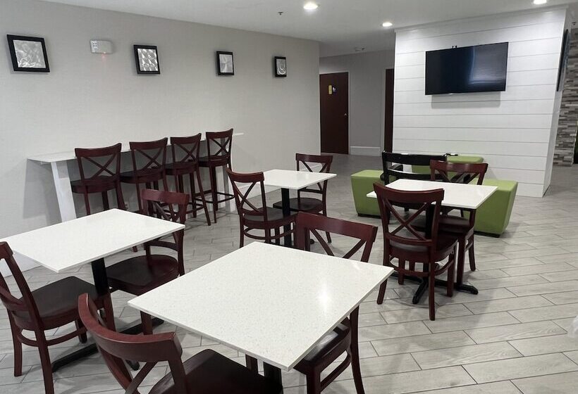 فندق Days Inn By Wyndham Louisburg