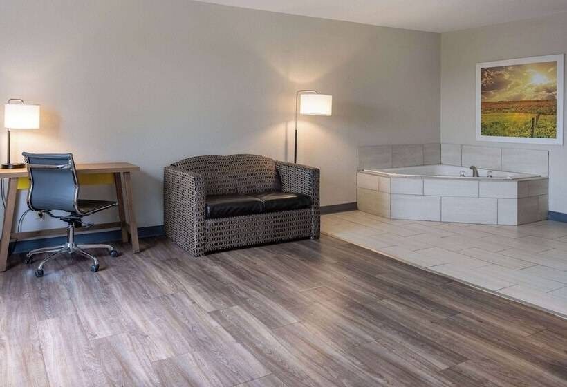 فندق Days Inn By Wyndham Louisburg