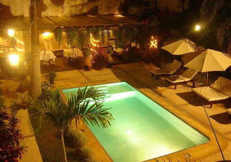 فندق De La Parra