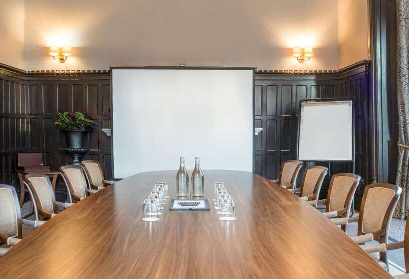 فندق De Vere Tortworth Court