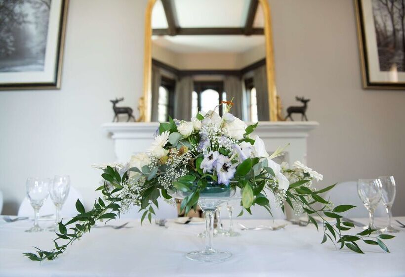 فندق De Vere Tortworth Court