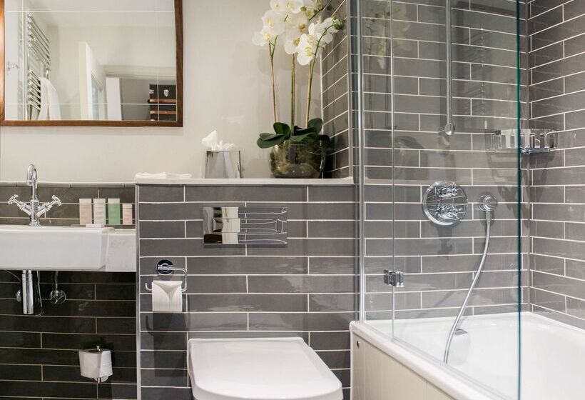 فندق De Vere Tortworth Court