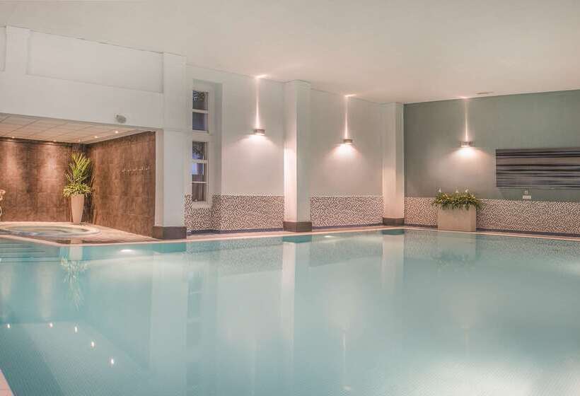 فندق De Vere Tortworth Court