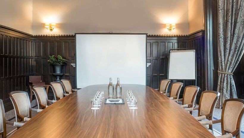 فندق De Vere Tortworth Court