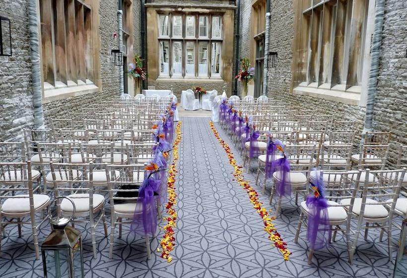 فندق De Vere Tortworth Court