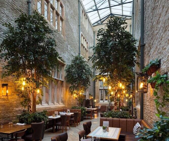 فندق De Vere Tortworth Court