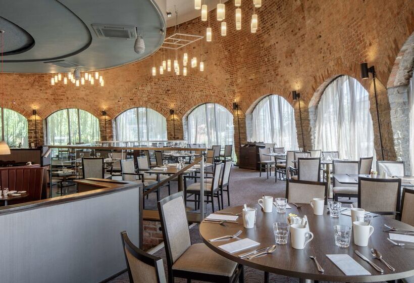 فندق Doubletree By Hilton Bristol