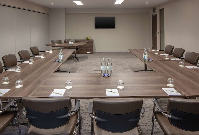 فندق Doubletree By Hilton Bristol