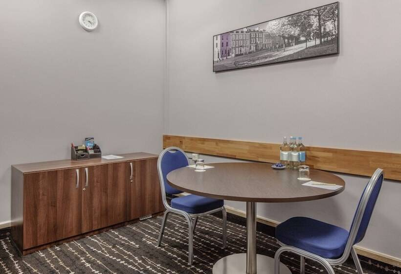 فندق Doubletree By Hilton Bristol