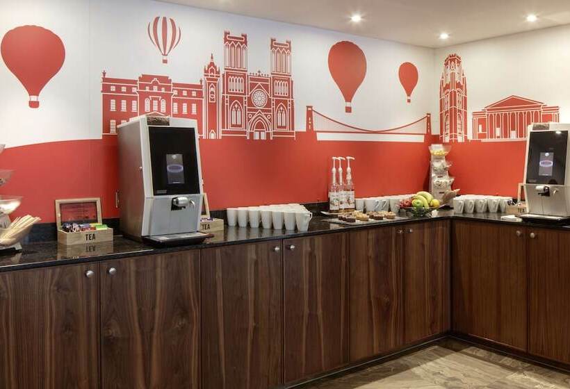 فندق Doubletree By Hilton Bristol