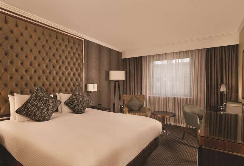 Doubletree By Hilton Hotel Woking