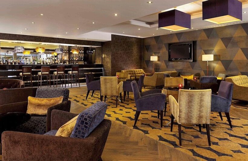 Doubletree By Hilton Hotel Woking