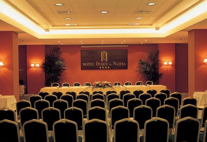 酒店 Duque De Najera